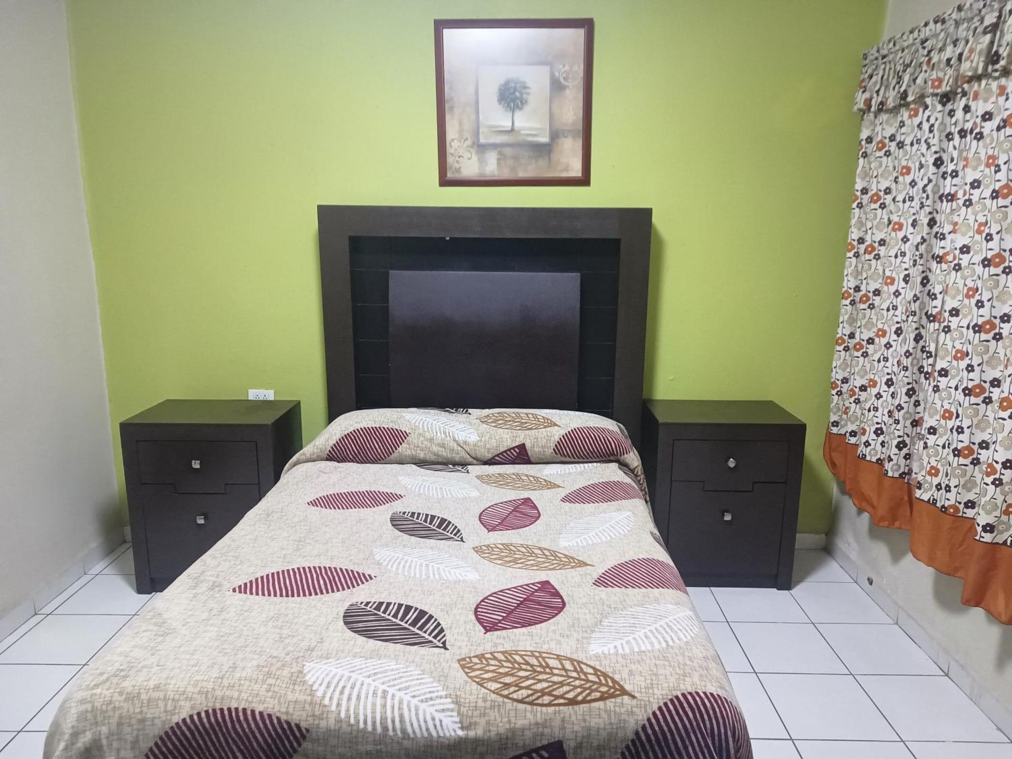 Hotel Baeza Delicias Exteriör bild